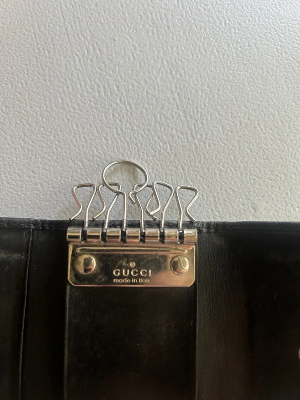 Authentic Gucci Guccissima 6 Key Holder - Picture 7 of 11